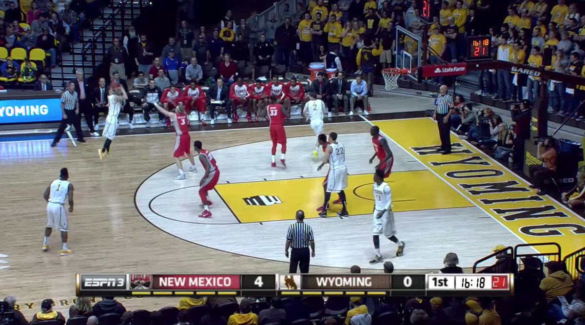 mid_madness's tweet photo. got sentimental and started watching this old UNM-Wyoming game from 2015.
rt when you spot it https://t.co/25huTfV80i