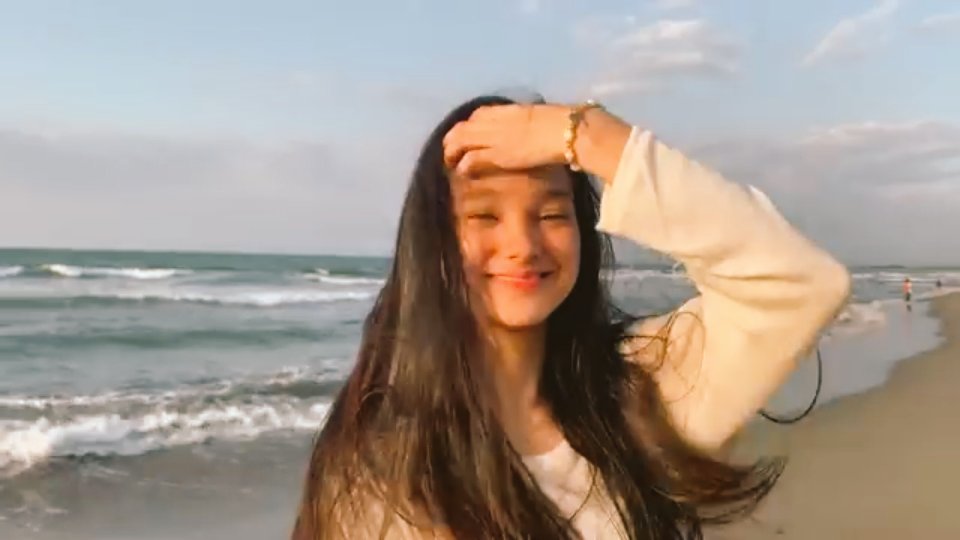 ilysmkare's tweet photo. LET OUR RESPONSE BE: sana all maganda. sana all. 

KARINA YoureAMYzing
#KarinaBautista | @MissKareee https://t.co/JboLvKgLX9