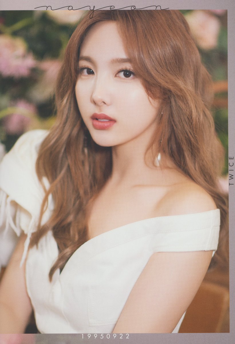 TwiceZzangfan's tweet photo. Dicon magazine 스캔 4p

#트와이스 #TWICE #나연 #NAYEON https://t.co/UwqWeDhDGp