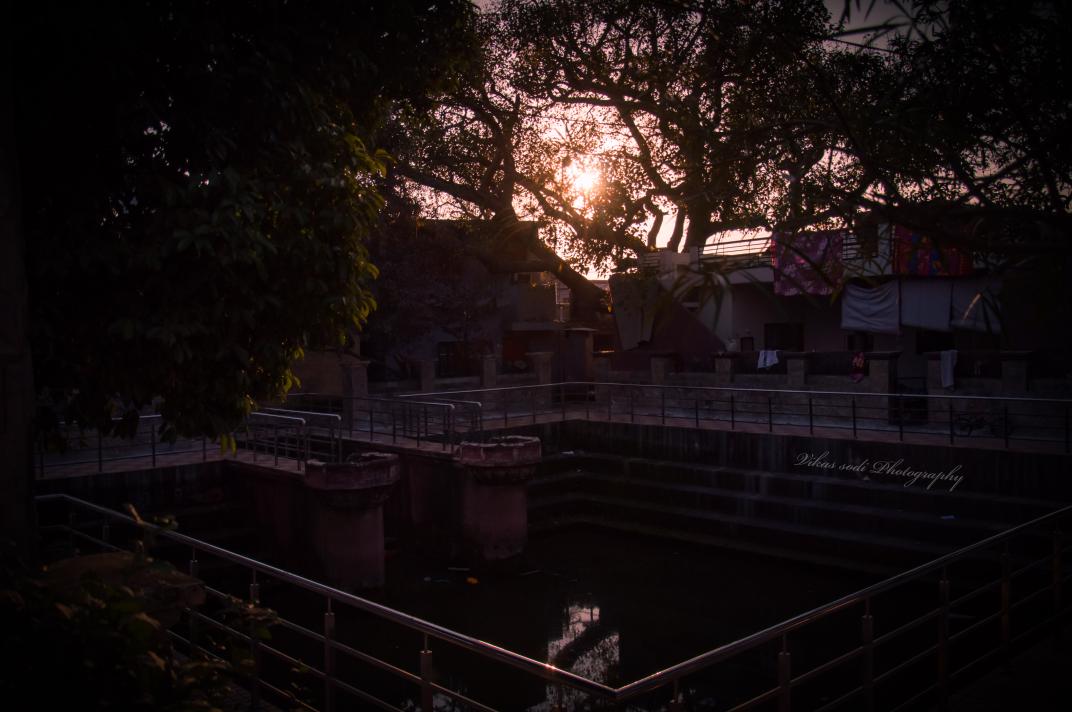 jmuencyclopedia's tweet image. #bua_butani_mandir
Next to Rani Kalhuri temple is Ramtalai temple, also known as Bua Butani Mandir at Julakha Mohalla (Old Jammu).
Pc @VikasSodi
Caption source mrinalini_atrey 
#jammuencyclopedia #jammu_Darshan #heritage #oldjammu

@JammuTourism @Martand_JK @vikramaditya_JK