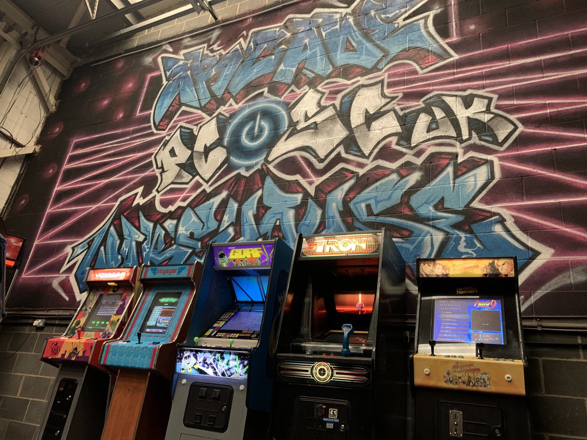 PCSCuk's tweet photo. Loving the #retrogames 🙌🙌 https://t.co/43baH1msIU