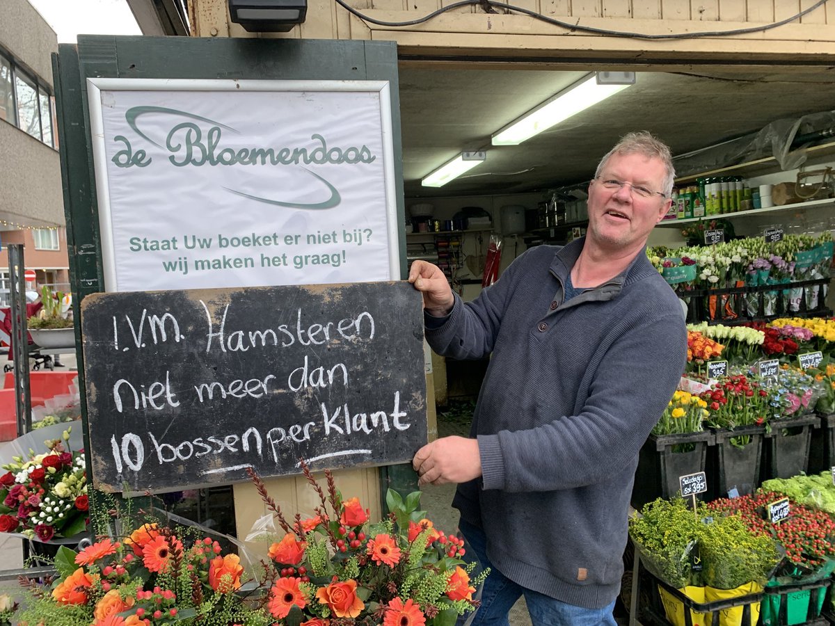 Even voor de duidelijkheid: Hamsteren is niet nodig! Maar als je toch de behoefte hebt, hamster dan bloemen, planten, groenten en fruit ipv WC papier. #goedvoorjezelfzorgen #zorggoedvoorelkaar