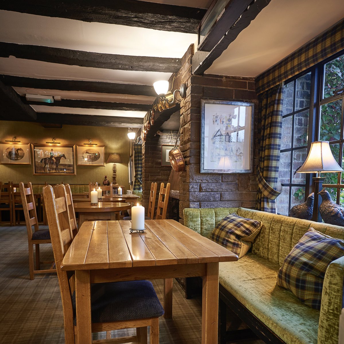 pipeandglass's tweet image. Our bar, restaurant and accommodation is open as usual, thank you to all our guests for your custom and support. We look forward to welcoming you, while we can. #sundaylunch