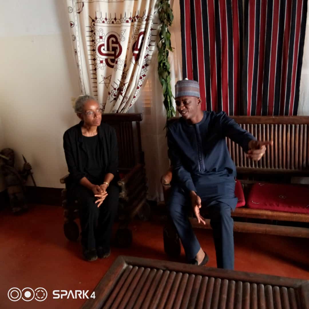 Pcrn_Officiel's tweet photo. Le président du PCRN l'honorable @CabralLibii, les honorables @nourishka1, @francoisbiba et leur suite ont effectué le déplacement de Foumban hier Samedi 14 mars afin de rendre hommage au Dr Adamou Ndam Njoya et apporter leur soutien moral à sa famille. https://t.co/IKvd1EdBEc