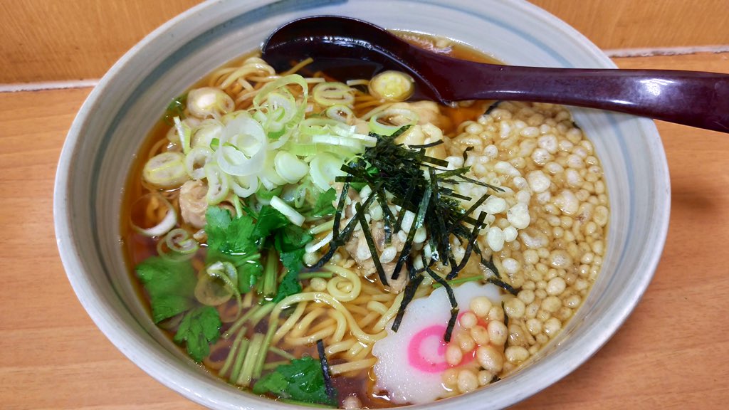 watertowerjp's tweet photo. 高幡そば(京王の立ち食いそば屋)の鳥中華は美味い！ https://t.co/iQME0XdgeN