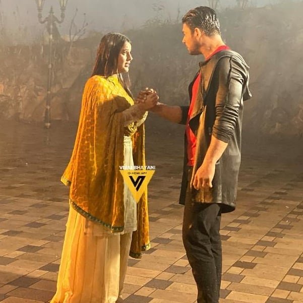 chholebhatture's tweet photo. Dekho Bhai bhalu jungle me naachte hue acche lagte hae .
Aese Baarish me bhaeso ki trha bheege hue Bilkul acche nhi lagte.
#BhaluSid https://t.co/RSSb1gpPCg