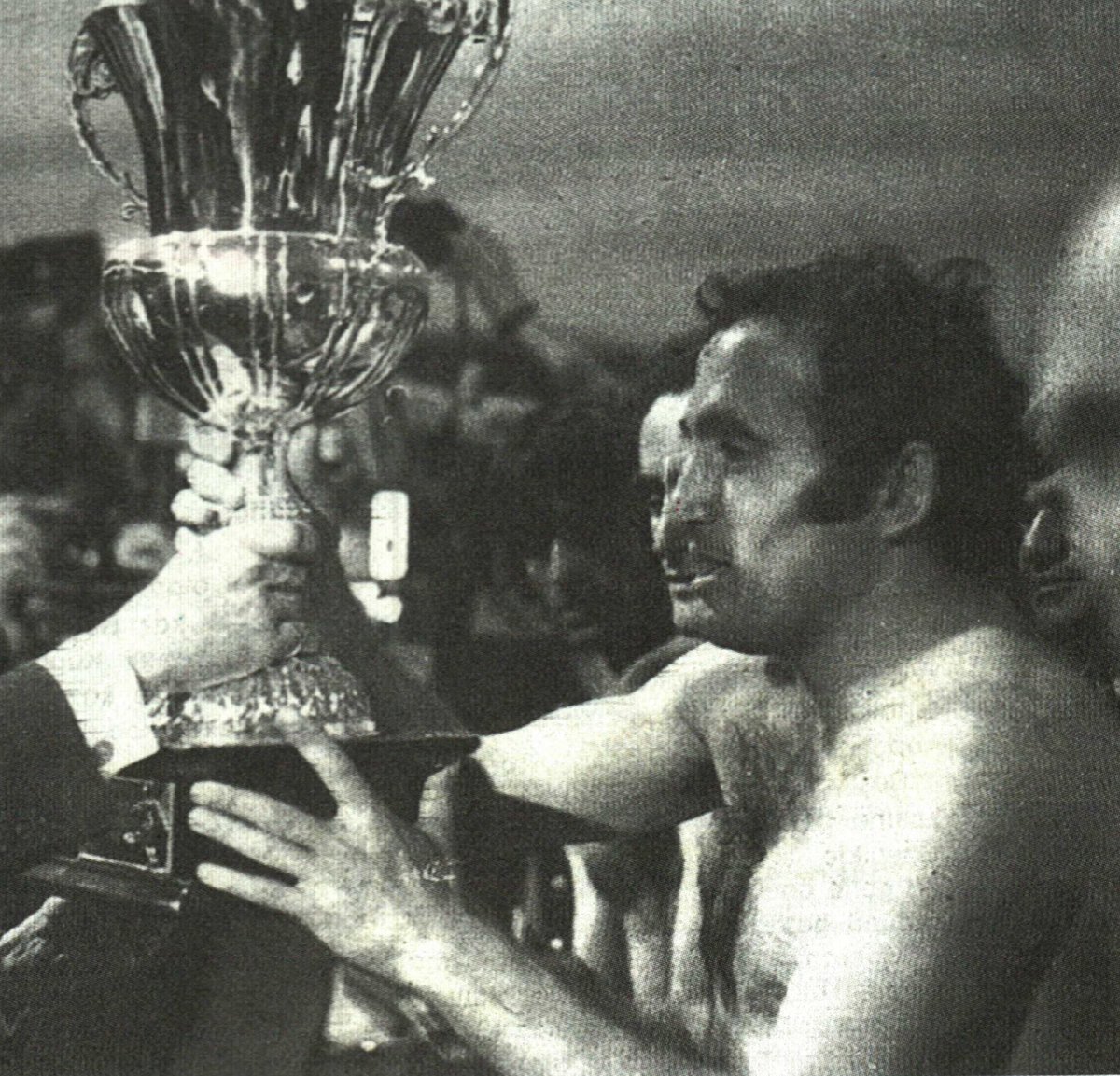 “Ben Trabzonspor’un kaptanıyım. Para için kulübümü terk edip başka kaptanların arkasından sahaya çıkmam!”