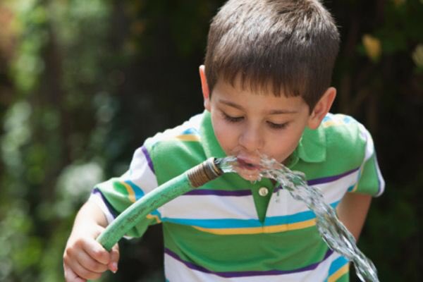 MarcoInVegas's tweet image. This is where bottled water use to be in my grocery store. I want to let everyone know it’s ok if you have to drink a glass of tap water. I drank water out of a garden hose on hot summer days as a kid. I’m still here it didn’t kill me. RT if you ever drank from a garden hose.
