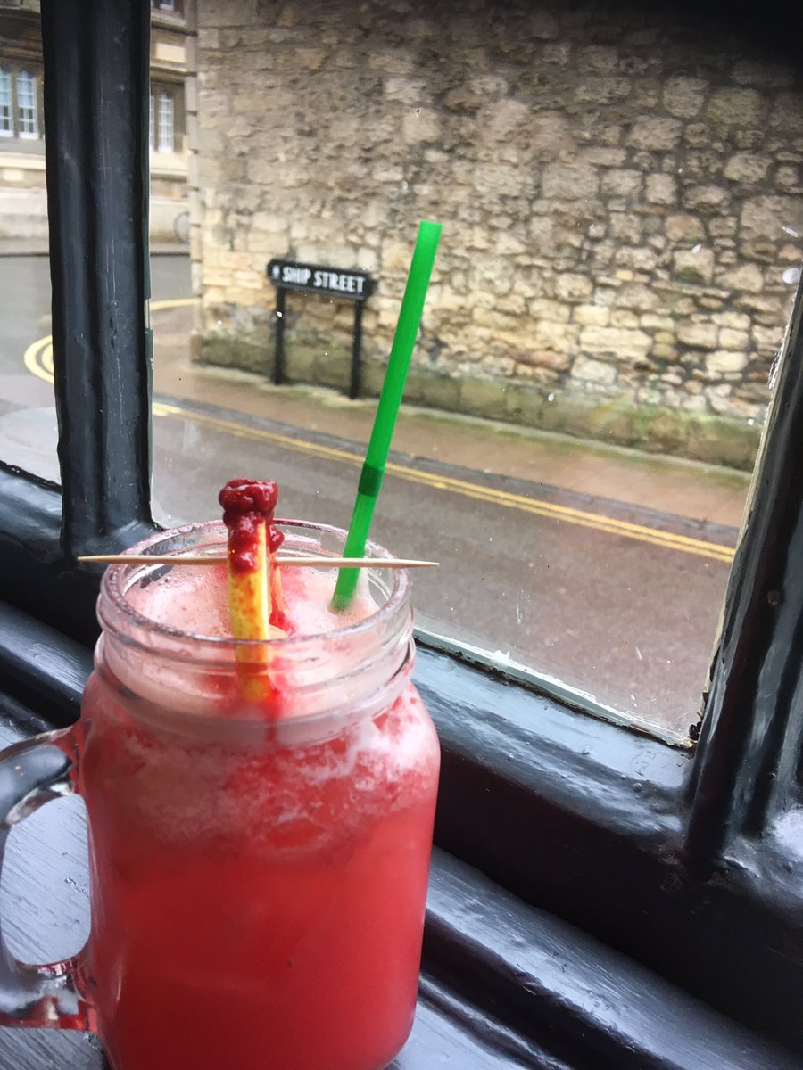 When life hands you lemons, make (Raspberry) lemonade 🍋🍋🍋🍋