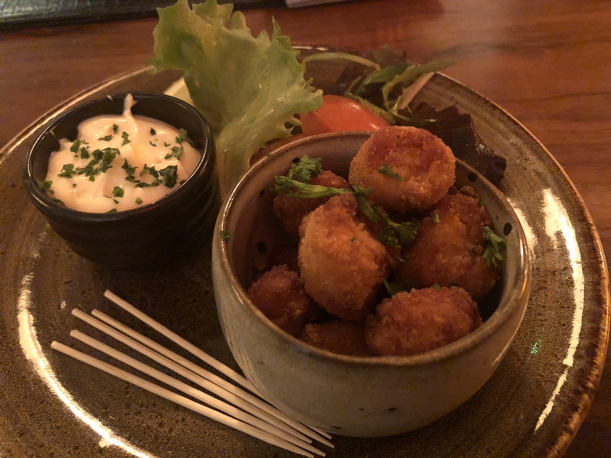 FunkyEllas's tweet image. We had an wonderful meal at @QSFLancaster last night. Every course was exquisite and perfectly presented. The restaurant is intimate and romantic and we ate by candlelight, what an extraordinary experience! AD