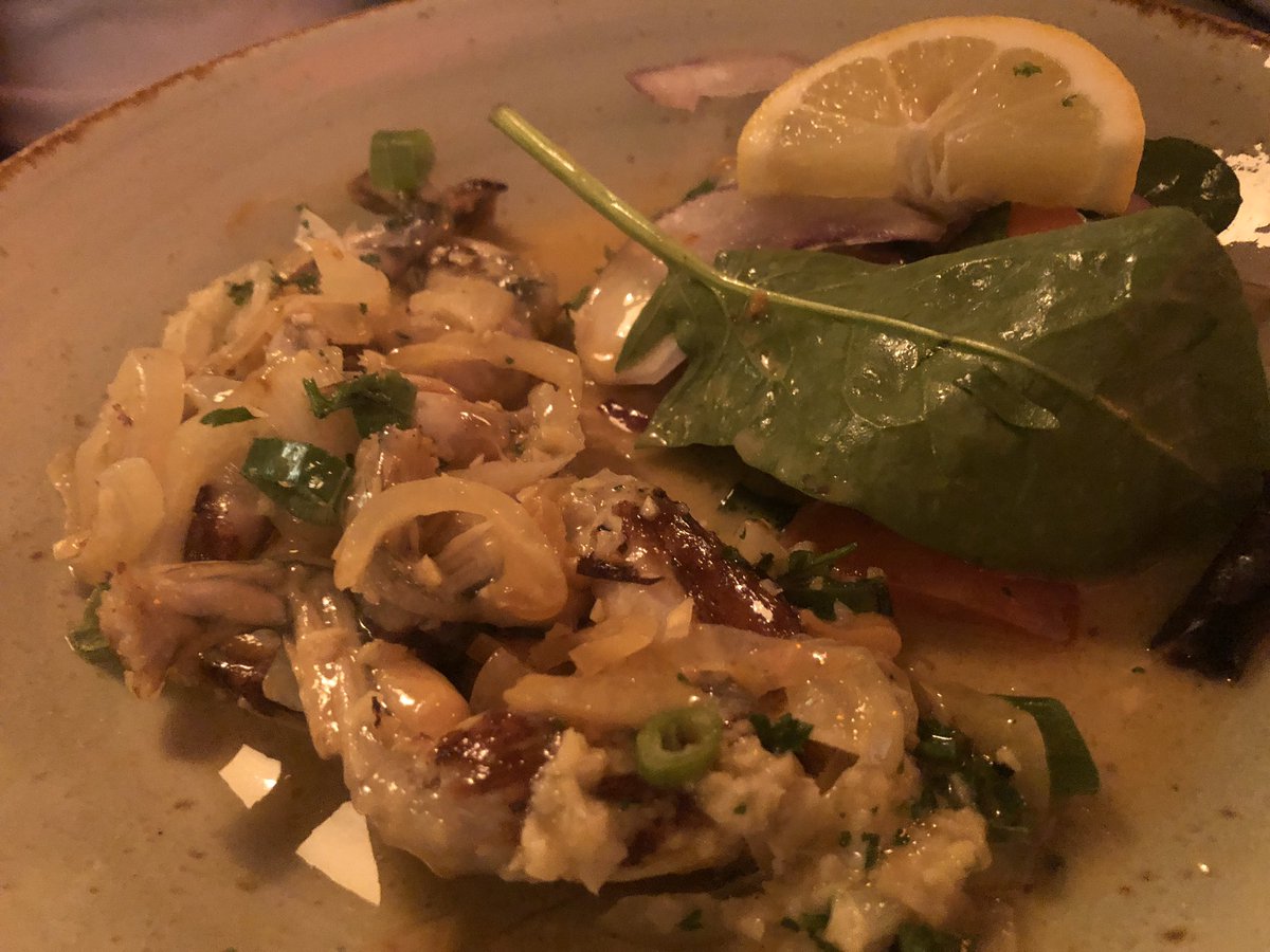 FunkyEllas's tweet image. We had an wonderful meal at @QSFLancaster last night. Every course was exquisite and perfectly presented. The restaurant is intimate and romantic and we ate by candlelight, what an extraordinary experience! AD