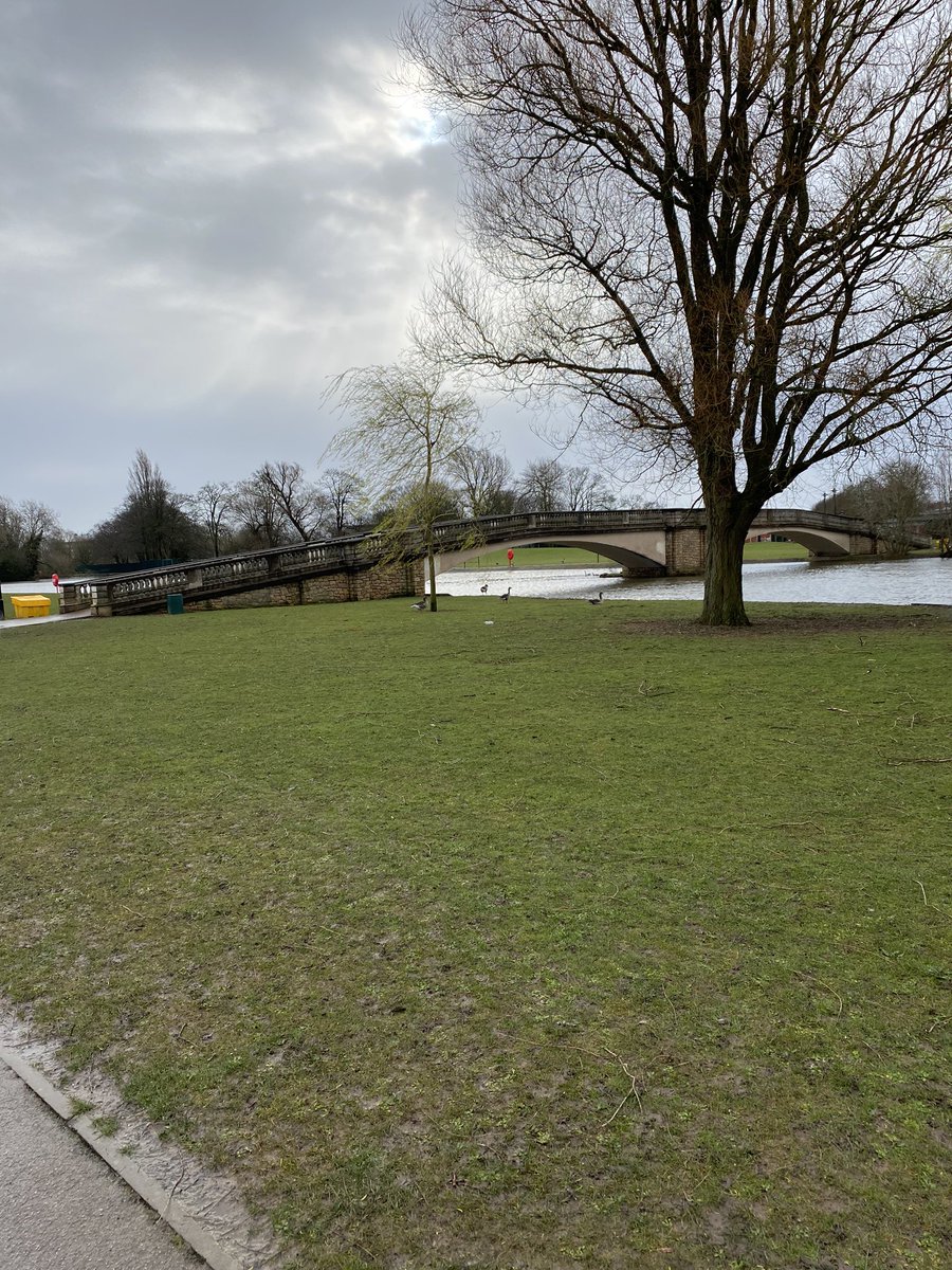 Wet morning run through the park but managed 12K , makes me happy to run especially when things are so uncertain, running is my happy place 😀🏃‍♀️🏃‍♀️#ukrunchat #247running