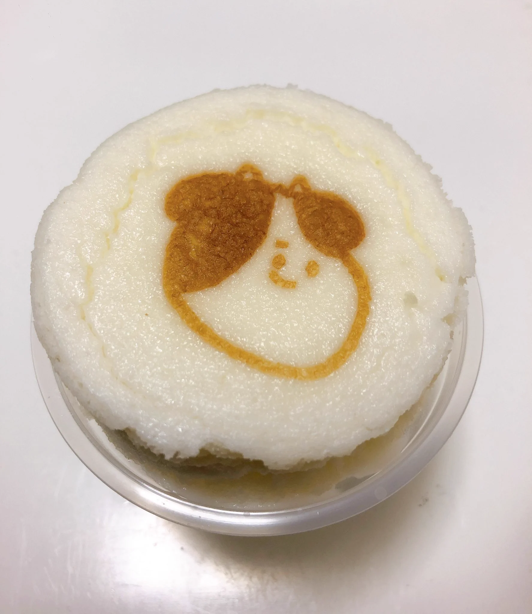 いちご食べたい…スフレプリンは甘すぎてあんま美味しくなかった…  