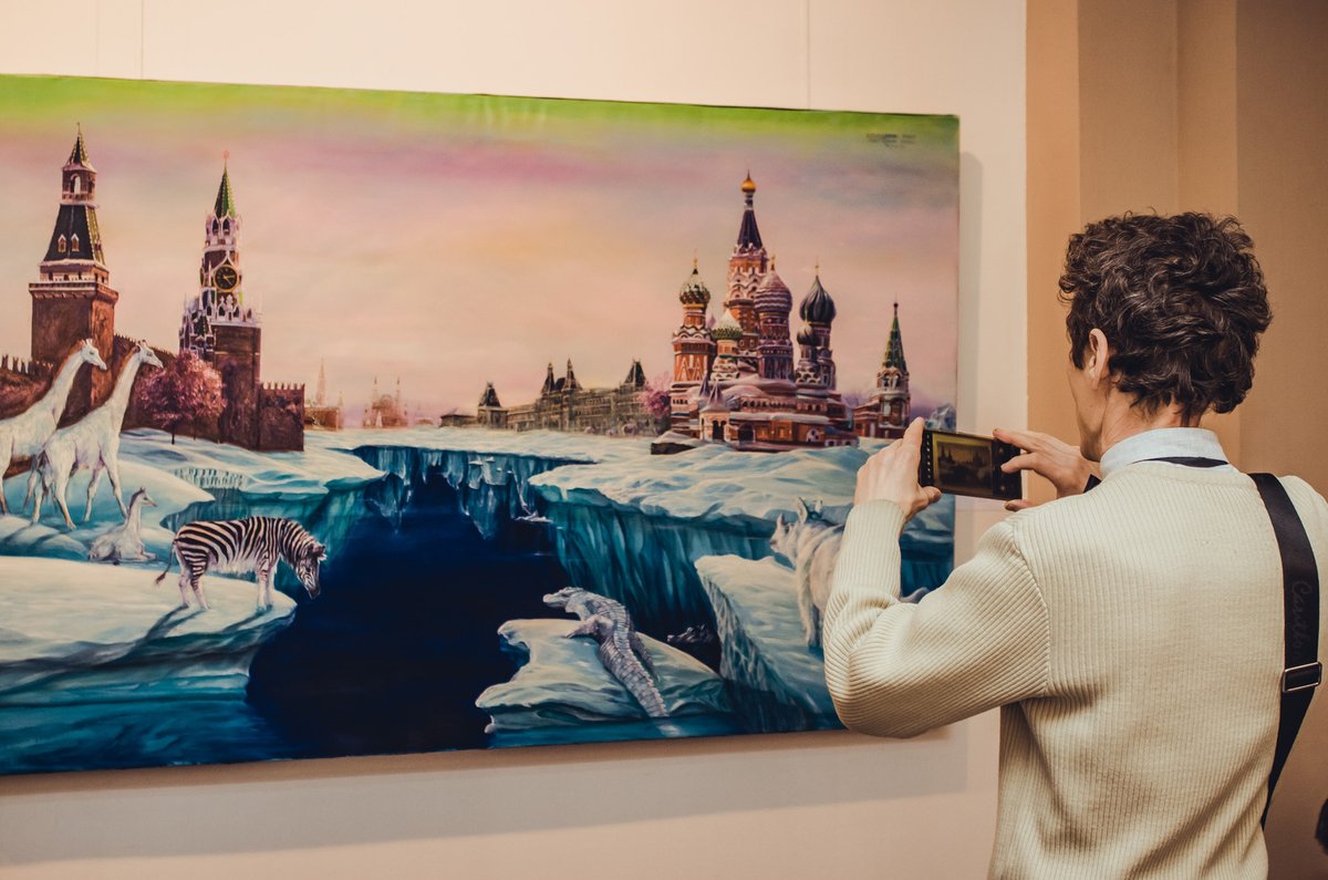 ARTMUZA's tweet image. ✨Дорогие друзья! Позади  у нас восемь прекрасных вернисажей!

🌷В этом месяце выставки наполнены весенним настроением и теплотой. Впереди вас ждёт последний вернисаж в этом месяце и мы уверены, что он вас точно удивит, но об этом позже.

😊А пока мы с… t2p.pw/O6dFNiIKQ9