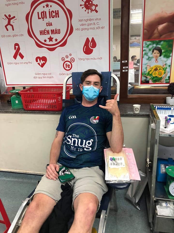 Really proud of the Viet Celts GAA who gave blood in Hanoi this afternoon. There is a major shortage at the moment, a consequence of #COVID19. People need to come together, support each-other and act selflessly during this challenging time #TeamIreland 🇮🇪🤝🇻🇳