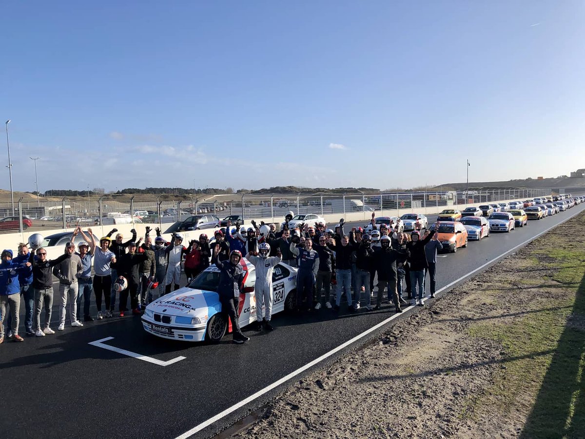 RSZ1955's tweet photo. RSZ Maart Racecursus 2020!🏁

Een leuke en gedreven groep cursisten die 2 of 3 dagen cursus volgde op het vernieuwde @circuitzandvoort! 7/8 juli is de volgende Racecursus!

#racecursus #circuitzandvoort #rszautosport #racingcourse #rensportschoolzandvoort #zandvoort https://t.co/XV0Jlv9Zp5
