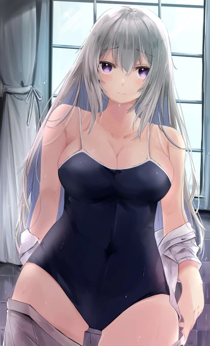 銀髪ちゃんのスク水 