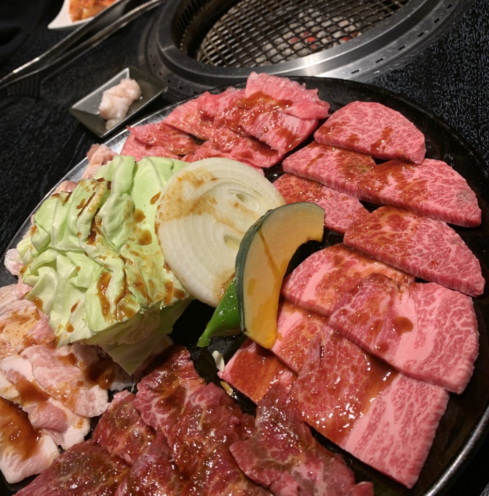 琥珀 V Twitter 昨日は平和堂さん 今日は田尻さん スポンサーさんにお金落とします いつもありがとうございます 焼肉田尻 守山