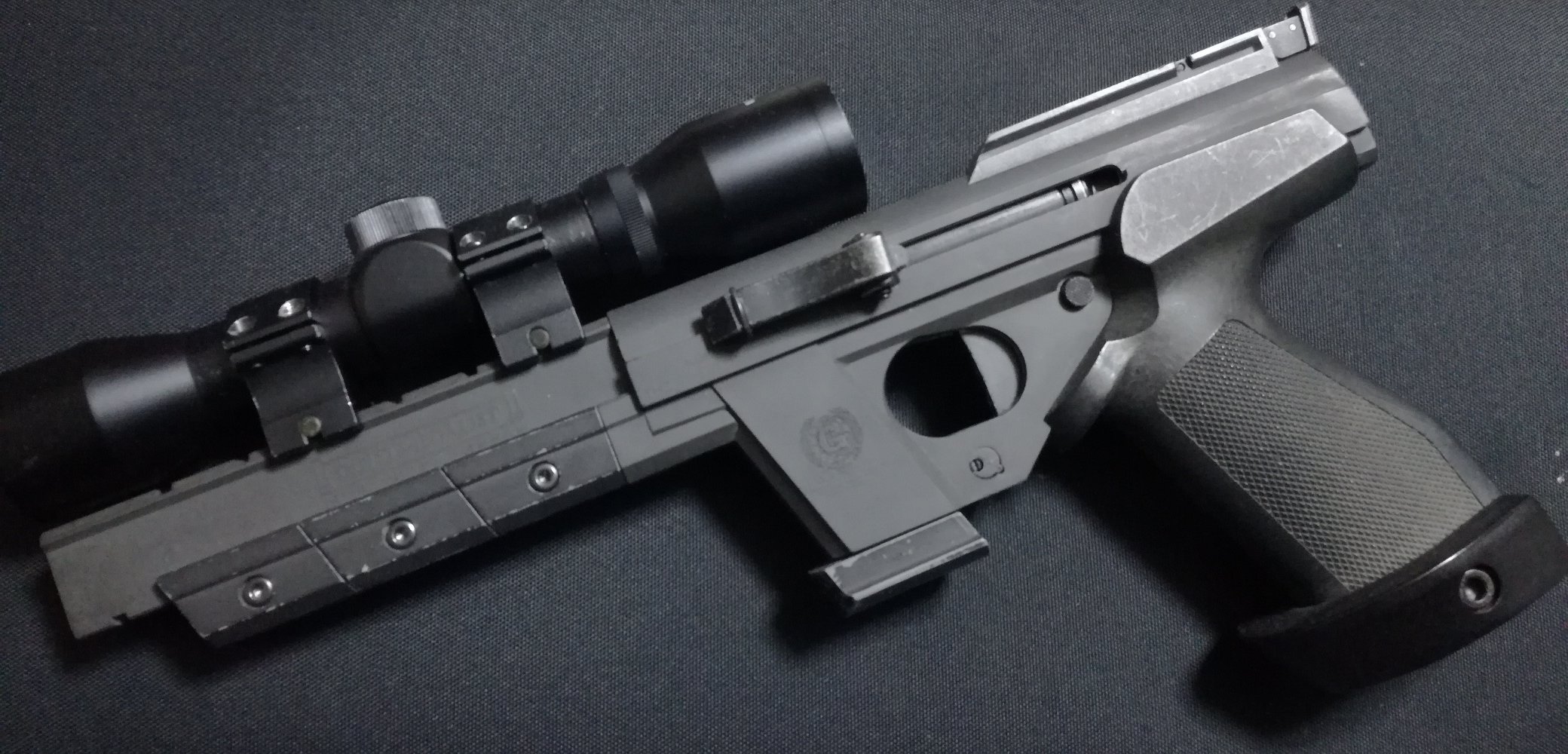 ゆりっぺさん 自称コンテンダーの人 流石のボクもデジタゲはオススメしない 茨の道すぎる 珍銃区分でオススメならこの子 コクサイ オリンピア 元競技銃ゆえの超素直な弾道 ホップ搭載の個体なら40mフラットな狙撃も可能 意外と拡張性もある