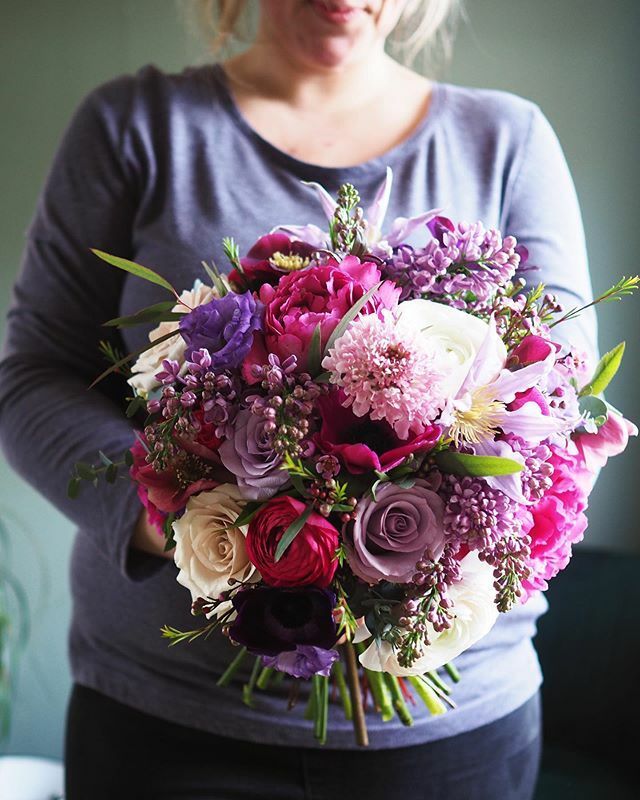 The first wedding of the year and a colourful one to kick off proceedings. @healthyhappyrosa it was a total pleasure - congratulations to you both 🥳 and it was so lovely to see @farnhamcastleweddings again ift.tt/2IOUIEk