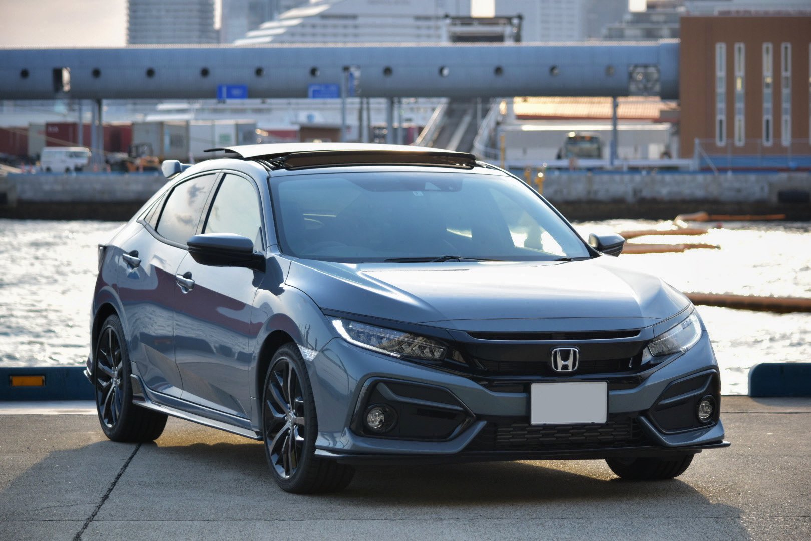 Cansee きゃんしー 昨日シビックハッチバック Fk7 納車 乗り換えです 同車オーナーの方々 よろしくお願い致します サンルーフ シートヒーター 革シート ホンダセンシング等々 快適装備が充実しすぎてます 笑 シビック シビック