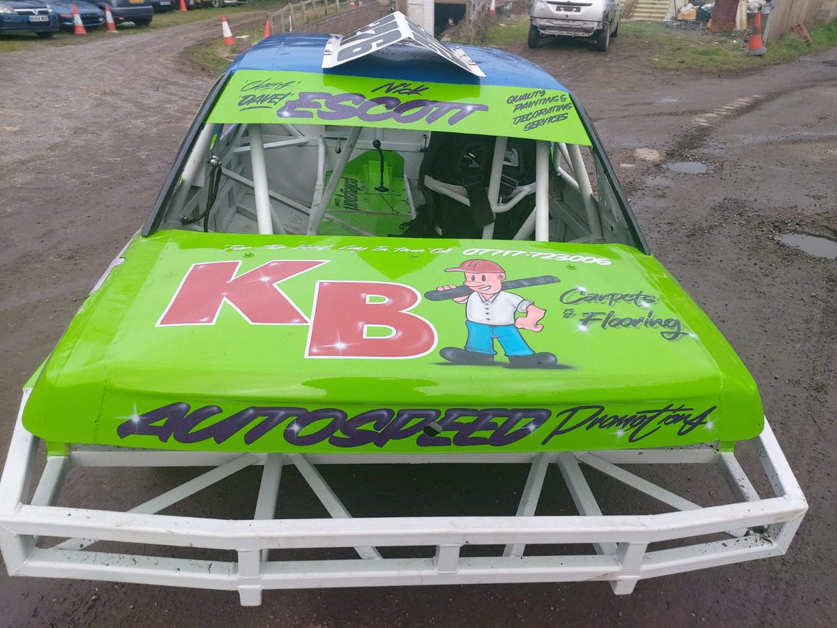 smiffer884's tweet photo. Saloon stockcar #276 ready just in time for today's meeting at smeatharpe won't look like that for long 😂 #saloonstockcars #taunton #autospeed https://t.co/qAqq9jzJpg