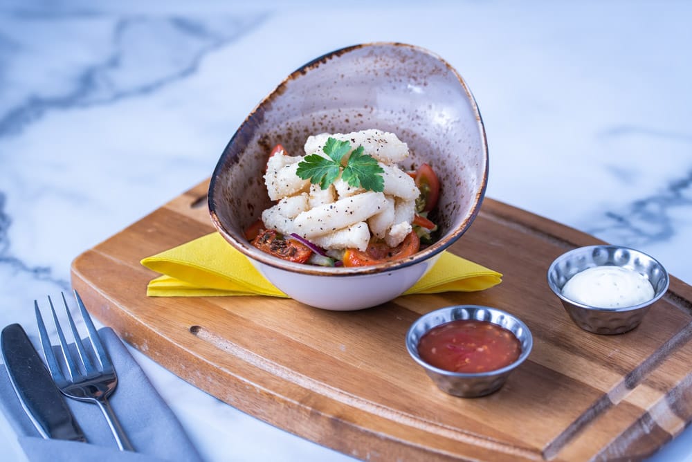 Squid on a Sunday?

Salt &amp; Pepper Squid with Napa Salad, Garlic Mayo &amp; Sweet Chilli

#SundayLunch #belfast #nihotel #squidgoals