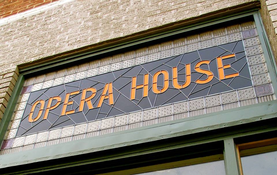 DelphiOperaHous's tweet image. Need a place to hold your Graduation celebration? Delphi Opera House is more than just a pretty place, we are the perfect event space. To check availability and reserve your space call 765-564-4300!