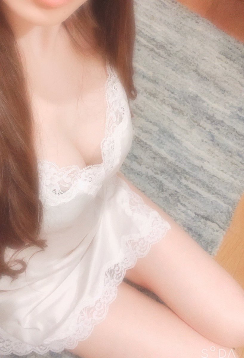 planet_suzu's tweet photo. 本日もよろしくお願い致します💕
ご案内はこの後すぐ21:00〜
3:00までの出勤です😘 https://t.co/L05wMQYDep