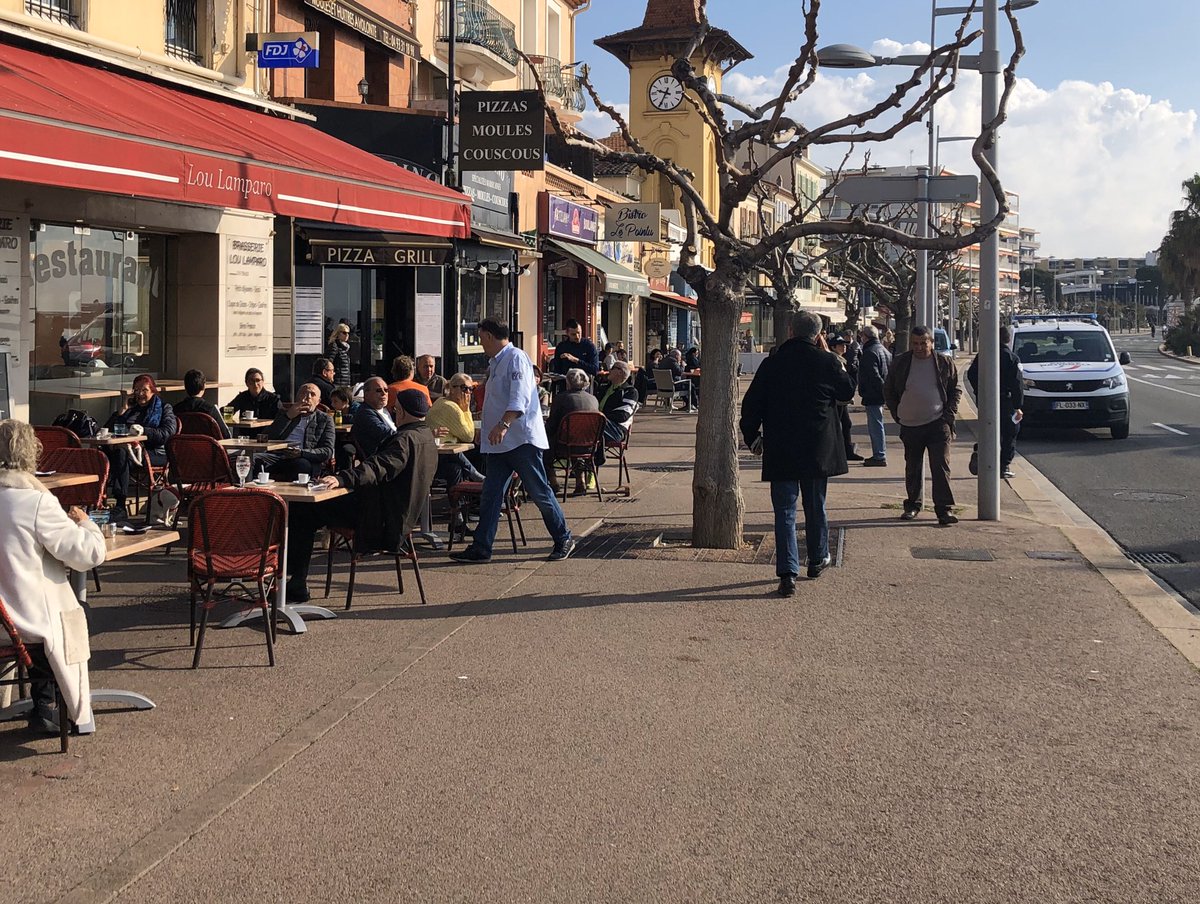 Grégory Leclerc (@gregleclerc) on Twitter photo Bord de mer au Cros de Cagnes ce matin, à 9h30. La police municipale est intervenue. Deux bars ont été contraints de fermer dans la foulée #Coronavirus #Nice06 <a href="/Nice_Matin/">Nice-Matin</a> Bord de mer au Cros de Cagnes ce matin, à 9h30. La police municipale est intervenue. Deux bars ont été contraints de fermer dans la foulée #Coronavirus #Nice06 <a href="/Nice_Matin/">Nice-Matin</a>