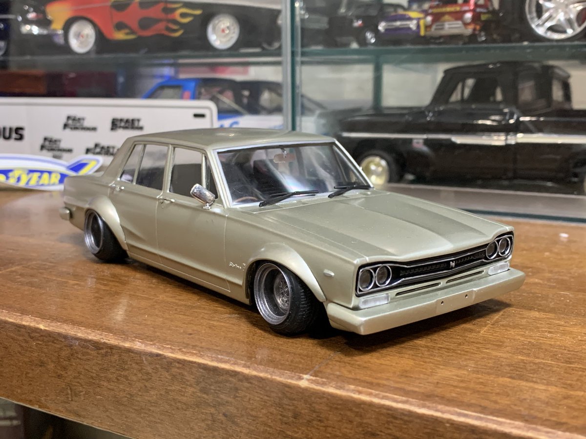 ハコスカ 完 バンパー同色 シャンパンゴールド 加工鉄