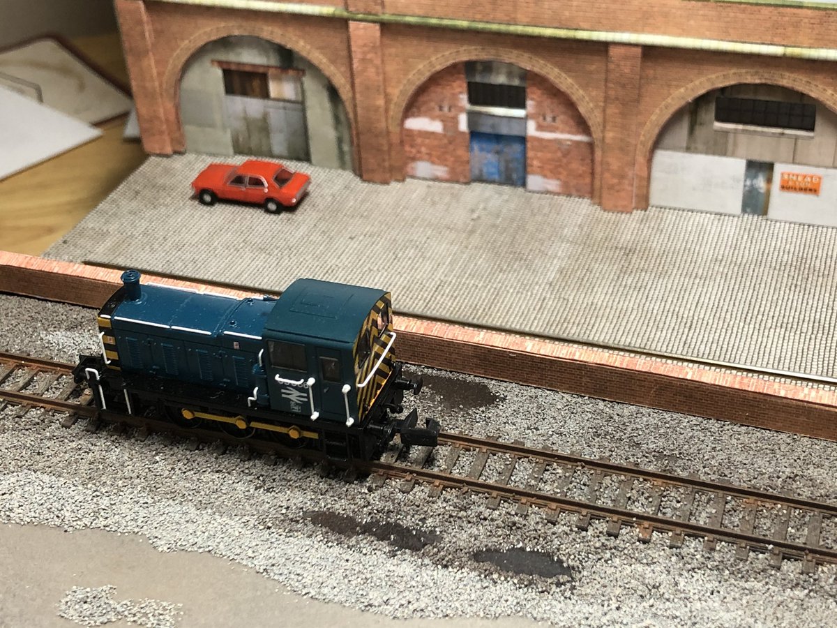 N_Amberfield's tweet photo. Why have a plain fiddle yard when you can a scenic one? Not one to waste a modelling opportunity I’ve been working on this righthand side section for the past few weeks #NGauge #EasternDock https://t.co/IugEKAajoE