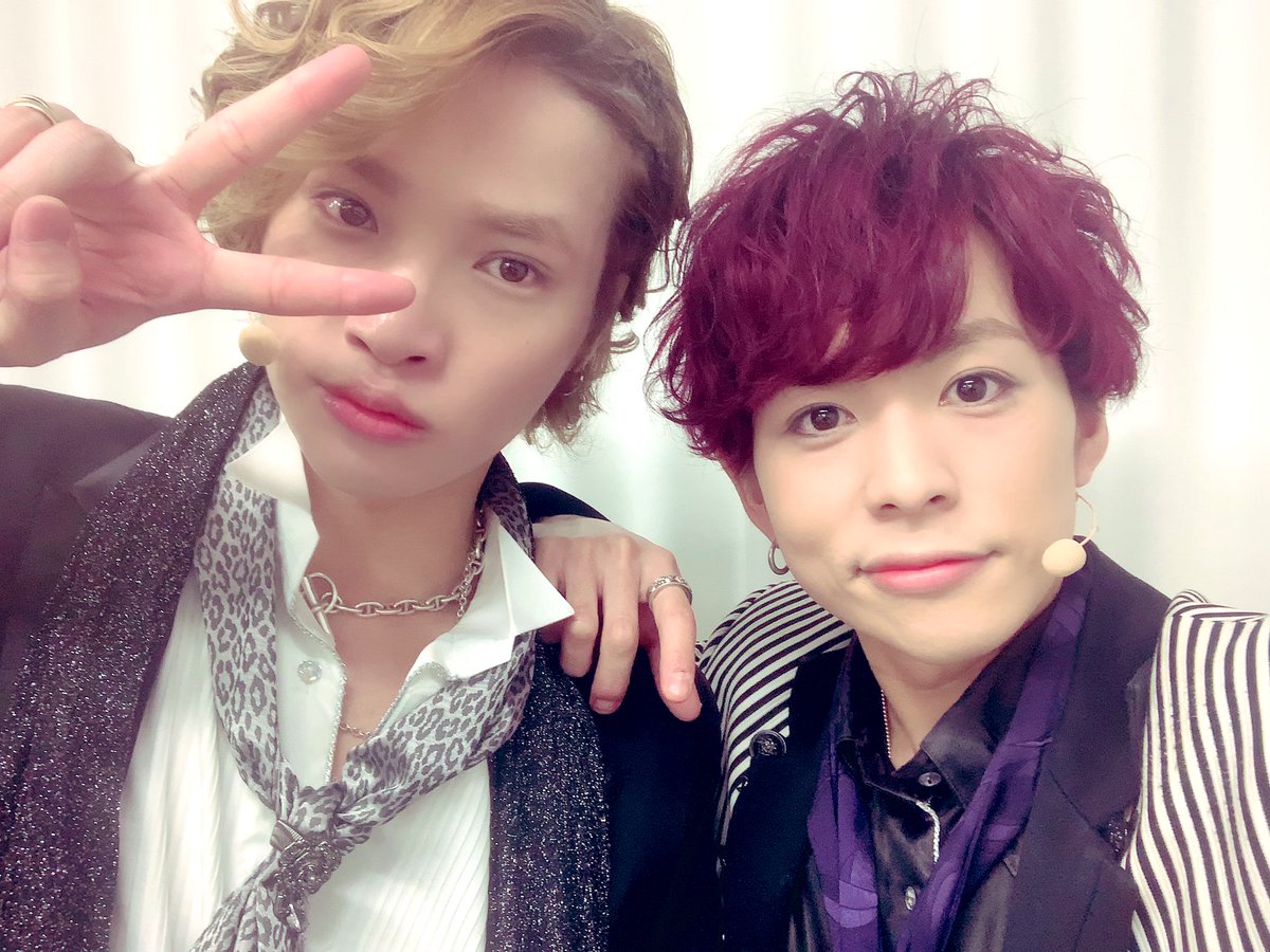 0227Hiroki's tweet photo. ５時間の放送終わったみたいだね😝

姫達ー
僕たちホストの最後の姿ちゃんと見れましたか？？

感想ジャンジャンおねしゃーす😎

そして改めて沢山の愛をありがとう❤️

今日くらいホストちゃんの思い出に浸ってもいいよね🥺？

#私のホストちゃん https://t.co/jlHCKZuOvr