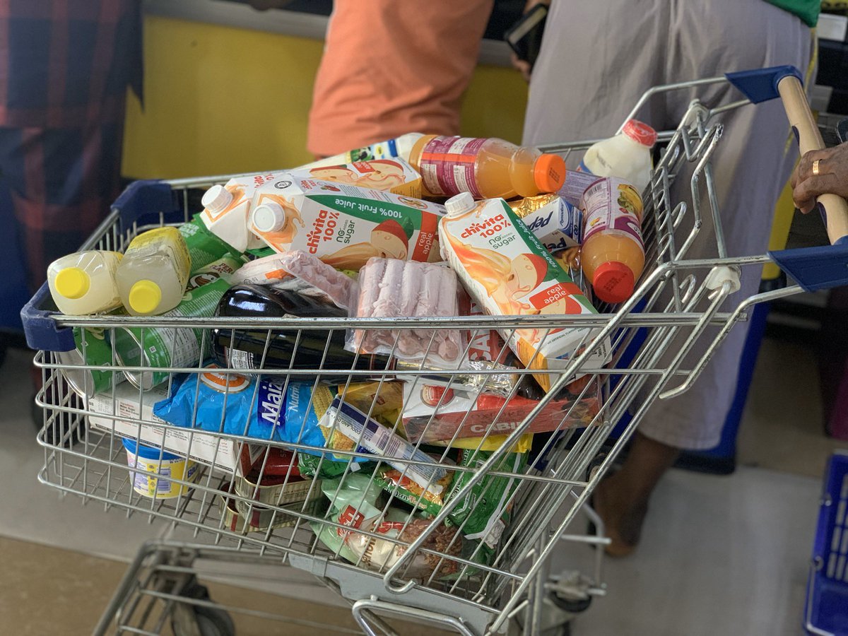 ife_treaty__'s tweet photo. Just one trolley of rubbish. Almost 30k why? https://t.co/MxhqTPHOYB