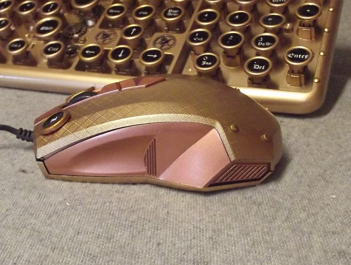 DavidAskem's tweet photo. New entry level hand crafted steampunk keyboards available to order
Style on a budget
#steampunk https://t.co/jDRD1F56vp