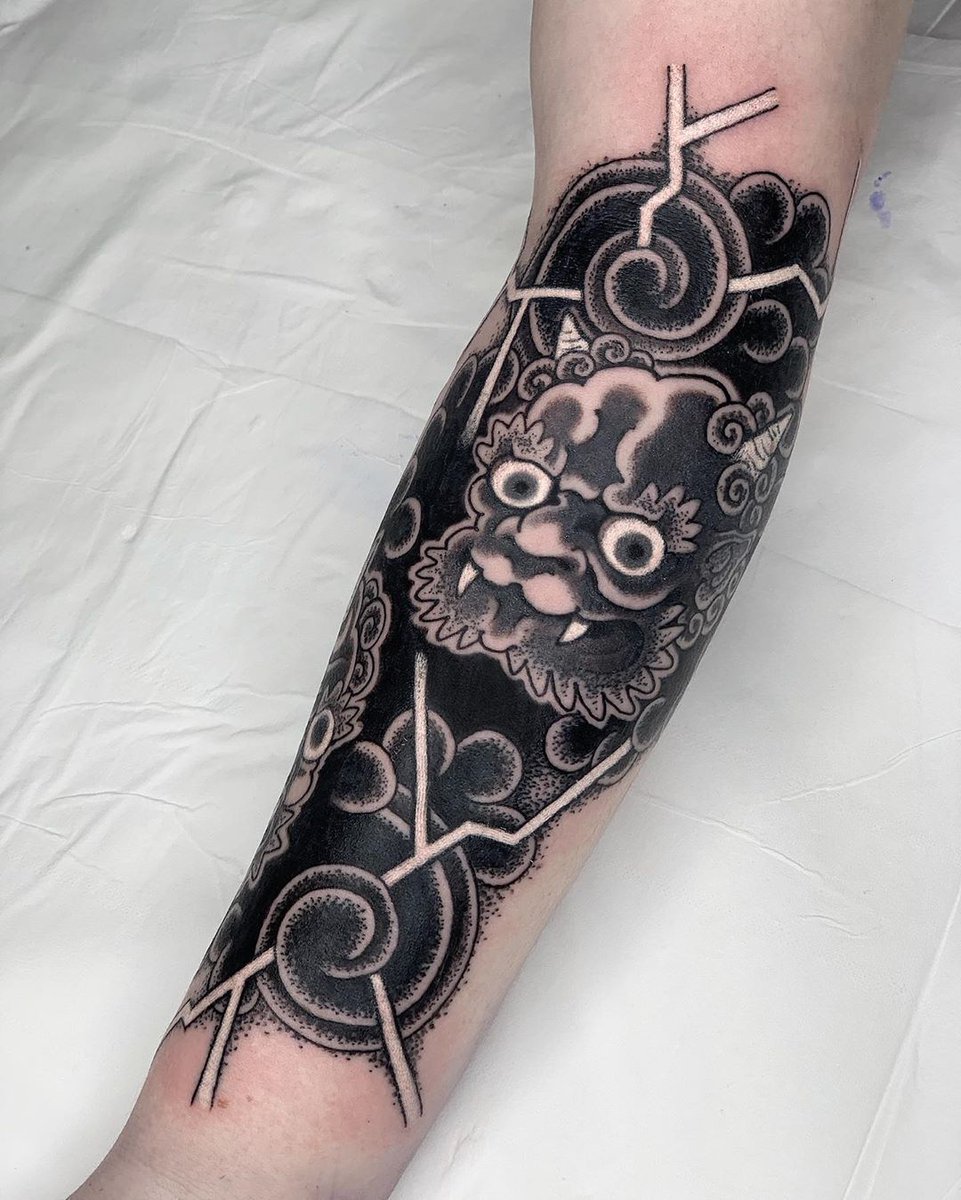 CandDLondon's tweet photo. Oni in the clouds by Gabriele - To see more work visit @gabriele_cardosi via instagram. #japanesetattoo #oni #tattoo #tattooflash #londontattoo #japaneseart https://t.co/KVT620dwoe