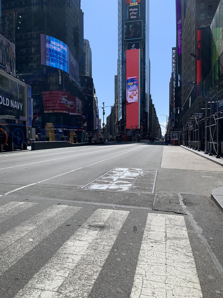 yosoydesj's tweet photo. It’s literally quiet. https://t.co/PZKEwlv07s