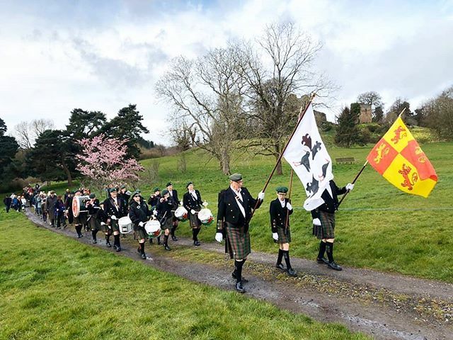 We have had SUCH a fantastic day here at the Hawarden Estate. Thank you to the brilliant @cambriaband, the amazing local food and drinks producers at our first ever The Walled Garden Farmers Market, to all who came to say hello to our team at @hawardenca… ift.tt/33iFCQW