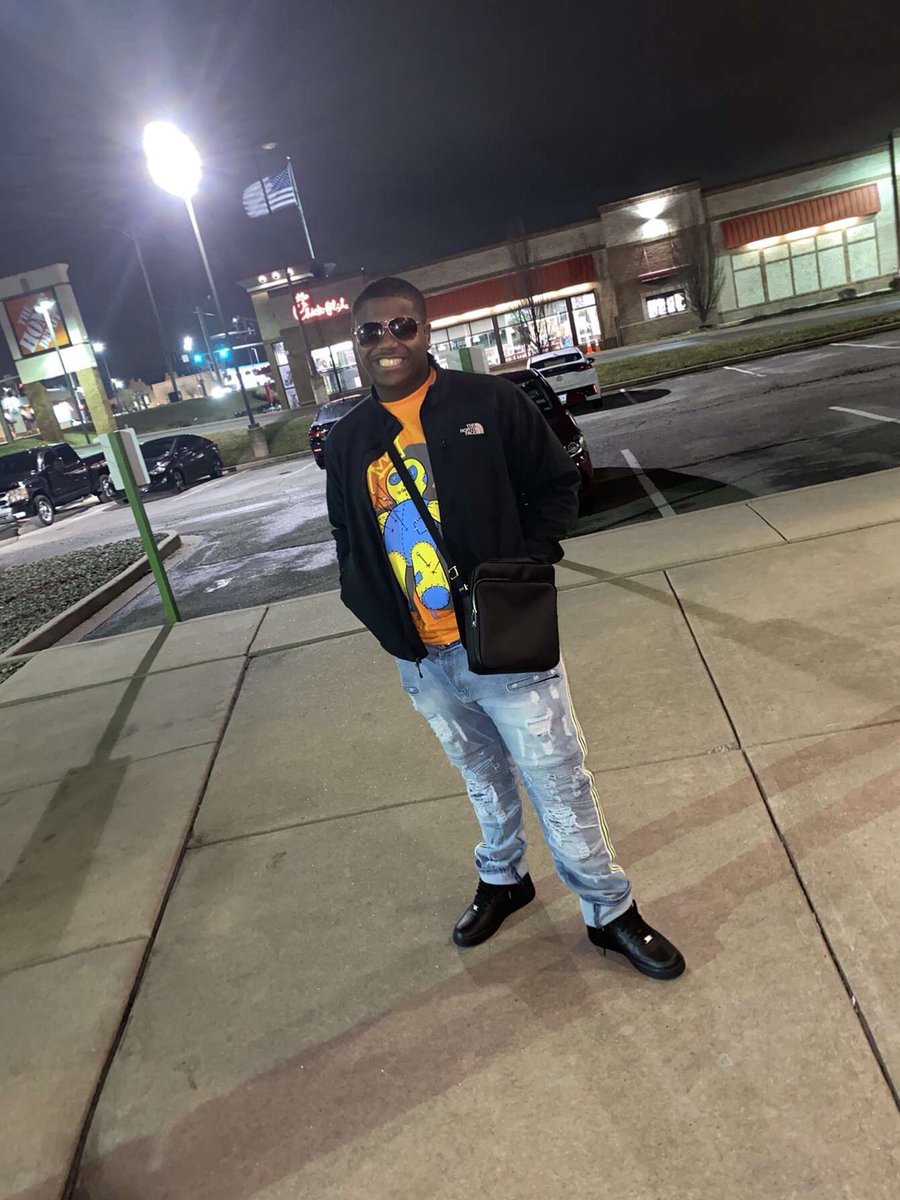 I anit changed. I stayed the same and maintained. It’s safe to say the kid gettin older.‼️🖤 #BirthdayBoy #LifeIsGood #19