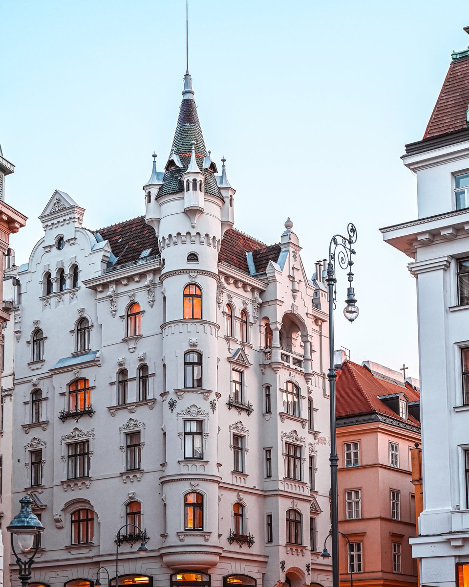 GREGOR SIDERIS tweet media