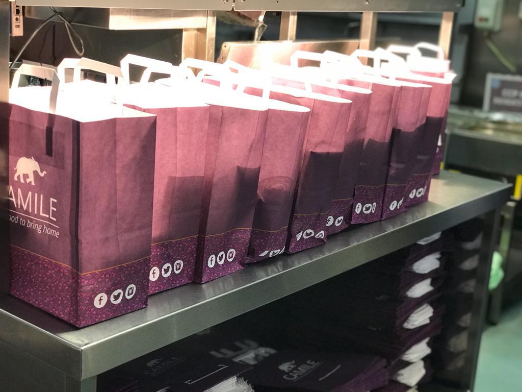 🛵🛵Thanks to <a href="/CamileThai/">Camile Thai</a> for sending this out to the amazing staff of the #Mater hospital. They refused to take our payment for the order which is a great gesture. 👍 #feedtheheroes. Thanks again to everyone who has donated to this. feedtheheroes.com