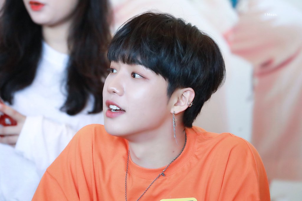 IMean1225's tweet photo. 190622 부산 팬싸 

따뜻하고 부드럽고 사랑스러우

#임영민 #에이비식스 #AB6IX https://t.co/Xlnsj6W5nZ