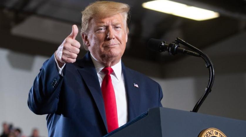 أعلن طبيب #البيت_الأبيض ان الرئيس الأميركي غير مصاب بـ #فيروس_كورونا، كاشفا نتيجة الفحص الطبي الذي خضع له، بعدما كان على اتصال مباشر مع عدد من أعضاء وفد برازيلي تبين لاحقا أنهم مصابون بالفيروس.
ووافق #ترامب على إجراء الفحص، بعدما رفض على مدى أيام، “إثر مناقشات معمقة مع طبيبه”.