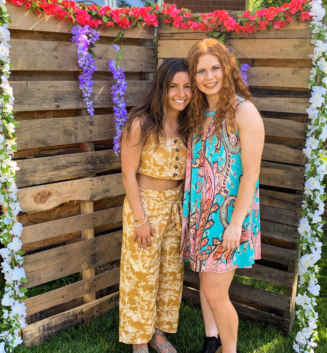 smsokoll's tweet photo. Happy 19th Birthday April!! i love your uplifting and adventurous personality, that’ll take you far in life! whenever i see you it makes my day! i hope you have the best birthday girl love you lots💓 https://t.co/FRP9A6aZmb