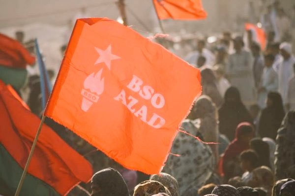 ShehakBaloch34's tweet photo. By declaring BSO-Azad a terrorist organisation and banning its peacful political activities without any prior reason is quite unlawful. All Student organisations and political activitist are requested to raise voice against that unlawful act.
#RemoveBanOnBsoAzad https://t.co/5GvqAz5FL0
