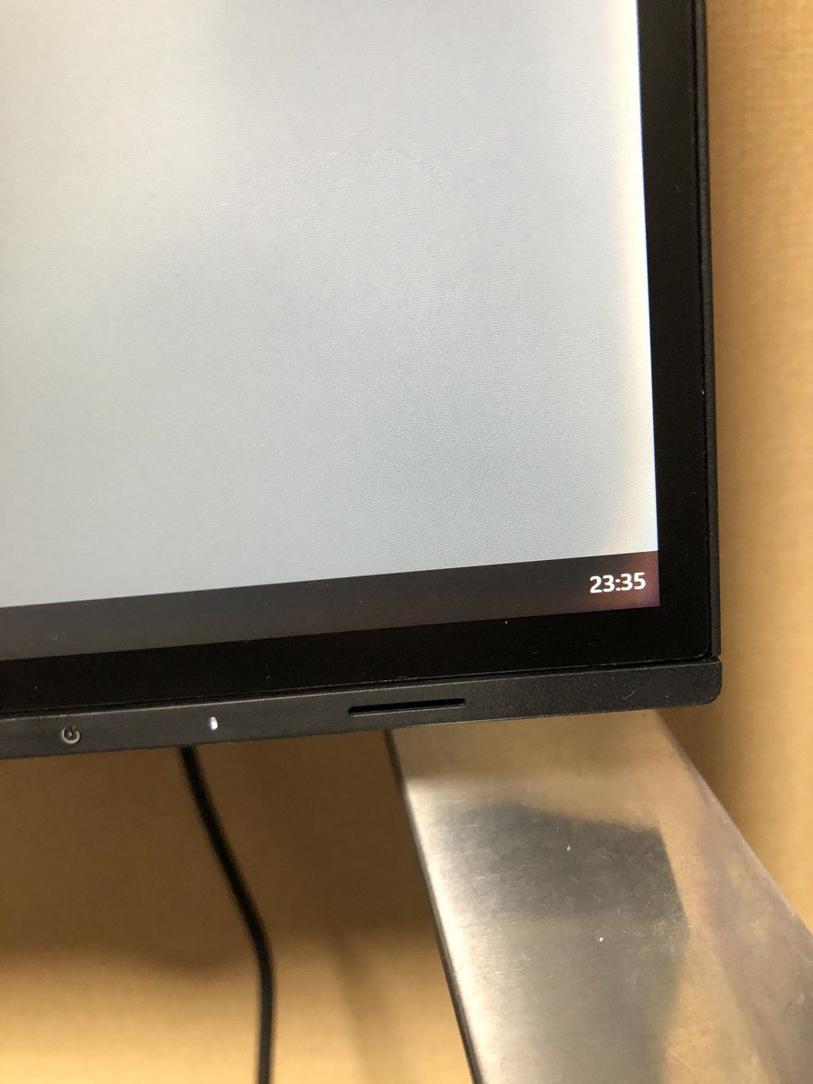 EIZO ev2785 4k 角に亀裂あり EIZO EV2785の四隅が変色？しててなんだこれ感ある…悲しい… どうしたら