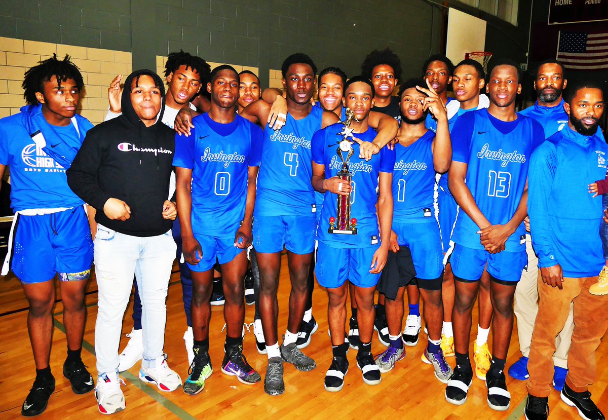 NANNPHOTO51's tweet photo. NJ HS Boys Basketball Irvington vs Hillside photos & digital at https://t.co/ex6QCy9kKN #NJHSSports #njhsboysbasketball #EssexSportsNJ #Comets_BBall #HHSBBALL #HillsideHS #IrvingtonHS #BlueKnightBBall https://t.co/24nZBwGSFJ
