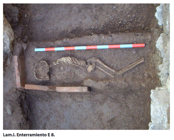 AlcazabaAlmeria's tweet photo. #AlcazabaOnLine | Queremos inundar twitter de historias y de #arqueología. Para ello le proponemos a los arqueólogos e instituciones de toda España que nos cuenten en #minihilos 🧵 alguna de sus experiencias. ¿Qué os parece? Hagamos acopio de #cultura.
#YoNoPuedoQuedarmeEnCasa https://t.co/tyzvVPnUMB