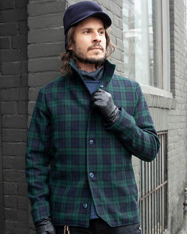 The Baumer has been a fan favourite since we first introduced it in the fall of 2015. Dan wears his here with the flipped collar up, but for a more blazer-like vibe you can go collar down too. 
This Forest Wool Plaid Baumer is currently 60% off and is a … ift.tt/33jgnxW