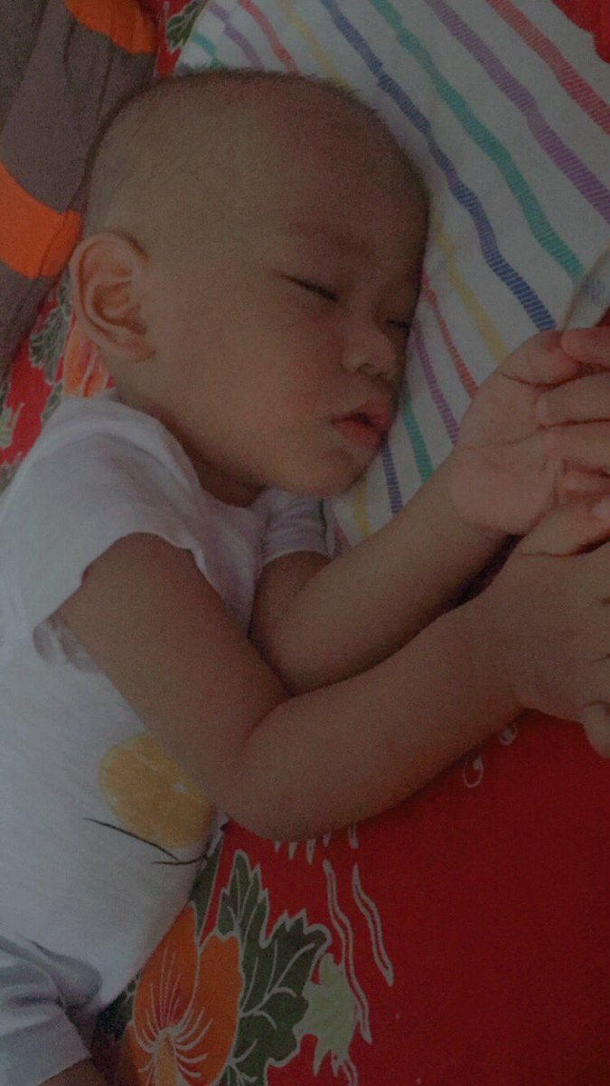 DenovaKatili's tweet photo. Rebahan di rumah #dirumahaja https://t.co/osevPM7az7